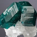 Description and properties of the mineral dioptase